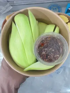 Hình ảnh Hộp Xoài Bao Tử Kèm Sốt Chấm 