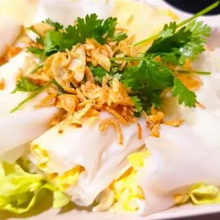 Bánh cuốn trứng - 35.000 ₫ tại Bánh Cuốn Quảng Đông 香满亭 Xiangmanting - Ngô Quyền