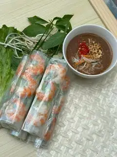 Gỏi cuốn tôm - 17.000 ₫ tại Cô Tư Food - Bún Thịt Nướng & Gỏi Cuốn - Võ Duy Ninh