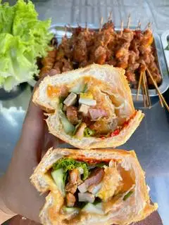 Bánh mì đặc biệt - 30.000 ₫ tại Bánh Cuốn Tây Sơn - Bánh Mì Thị Nướng Capy - Kênh Tân Hoá