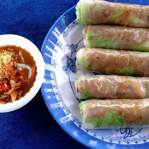 Gỏi cuốn nấm chay - 11.000 ₫ tại Gỏi Cuốn Bạch - Nguyễn Đình Chiểu