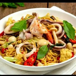 Mì gói xào hải sản - Best Seller - 45.000 ₫ tại Thiện Thành Quán - Cơm Chiên & Mì Xào Giòn - Quốc Lộ 13