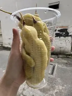 Hình ảnh 200g ME TA NGÂM CHUA NGỌT( nguyên trái, tặng muối chấm) 