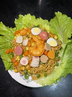 Hình ảnh Mỳ Trộn Đầy Đủ 