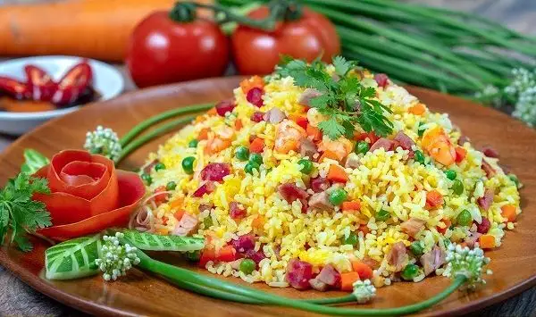 CƠM CHIÊN DƯƠNG CHÂU - 80.000 ₫ tại Tiệm Chay Thong Thả - Hòa Hảo