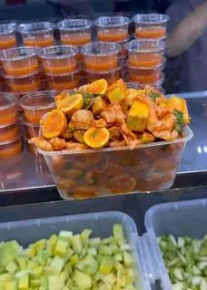 Hình ảnh Chân gà sốt Thái