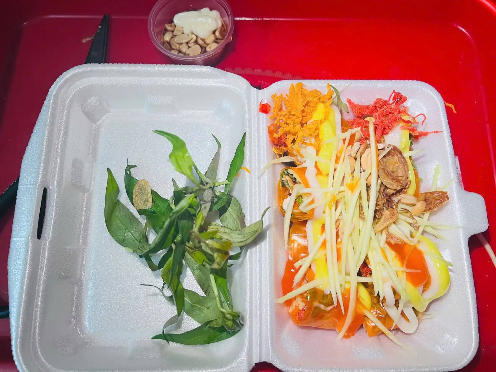 bánh tráng cuốn - 30.000 ₫ tại Chân Gà Sốt Thái Linh Chi - Hồng Bàng