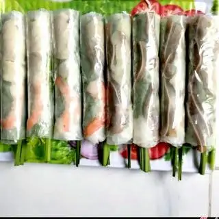 Gỏi cuốn tôm tươi lỗ tai heo - 9.000 ₫ tại Gỏi Cuốn Chị Chín 141 - Quân Sự