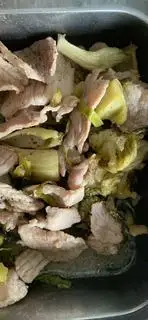 Hình ảnh Cơm thịt xào cải chua