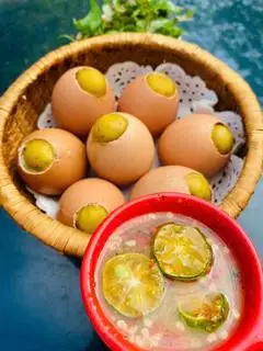 2 trứng gà nướng - 25.000 ₫ tại Bánh Tráng Nướng Mắm Ruốc Phan Thiết & Ăn Vặt Dừa Dứa - Trần Văn Hoàng
