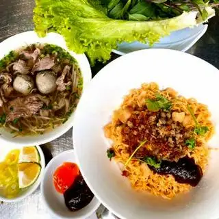 Mì trộn Gia Lai - 50.000 ₫ tại Phở Khô Gia Lai & Bò Kho Thùy Linh - Đường Số 2