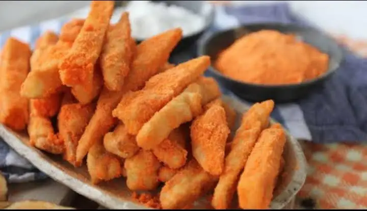 Khoai lang lắc phô mai  - 25.000 ₫ tại Ăn Vặt Chuối Chiên Mè & Bánh Tráng Trộn - Nguyễn Văn Linh
