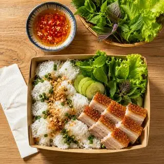 Hình ảnh  Bánh Hỏi Heo Quay Da Giòn