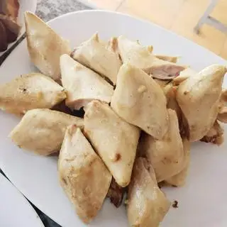 Phao câu - 9.000 ₫ tại Trang Cháo Vịt - Nguyễn Thị Thập