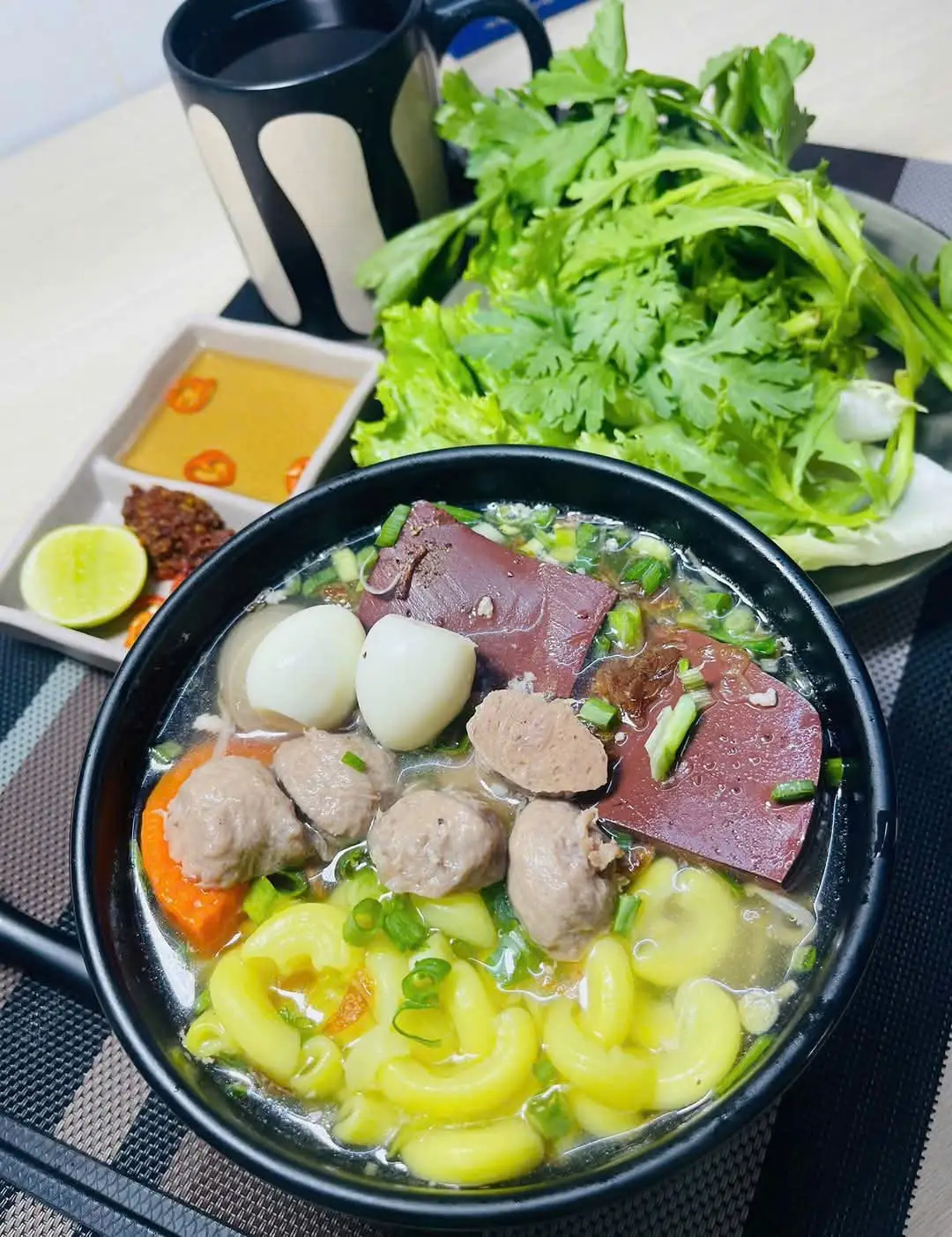 Nui Thập Cẩm - 52.250 ₫ tại Hủ Tiếu 3 Tàu - Chung Cư Tôn Thất Thuyết