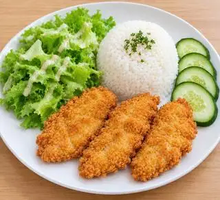 Hình ảnh Cơm gà phi lê sốt Hàn Quốc