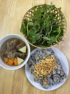 Hình ảnh Bánh cuốn chả viên nướng