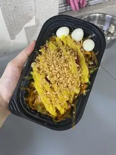 Hình ảnh Bánh Tráng Trộn Bơ Tỏi