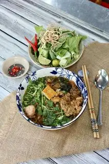 Hình ảnh 1. Bánh đa cua Hải Phòng truyền thống