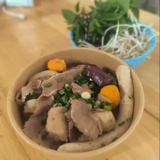 Hình ảnh Bún Bò Huế Đặc Biệt