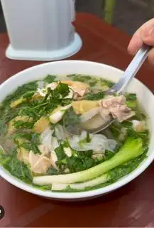 Hình ảnh phở gà lưng