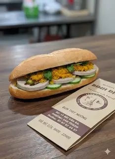 Hình ảnh Bánh mì chả lụa chà bông