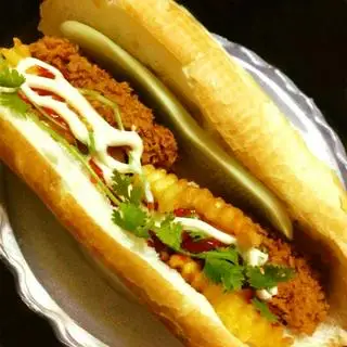 Hình ảnh Bánh Mỳ Nem Khoai 