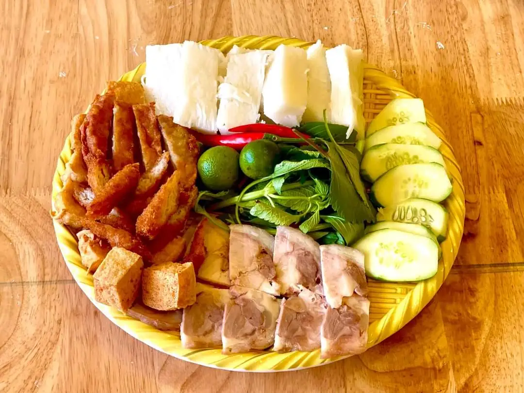 BÚN ĐẬU THẬP CẨM . - 75.000 ₫ tại Hồng Hà Quán - Bún Đậu Mắm Tôm Hà Nội - Âu Dương Lân