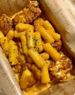 Gà rán tokbokki - L - 96.000 ₫ tại PAOPAO FOOD - KHOAI TÂY CHIÊN XOẮN, GÀ RÁN & CHÂN GÀ SỐT THÁI - Khánh Hội