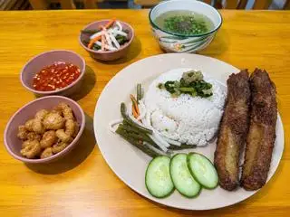 Hình ảnh Cơm Sườn Cây Nướng