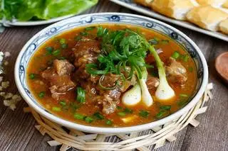 Hình ảnh phở bò sốt vang