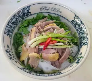 Hình ảnh Phở gà cánh - đùi