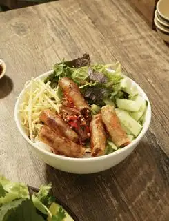 Bún mắm nêm chả ram tôm đất - 55.555 ₫ tại Bún Mắm Nêm, Bún Nước Tương - Tiệm Là Nhà Quận 1 - Trần Đình Xu