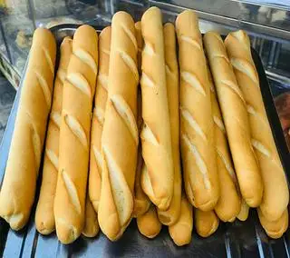 Bánh mì Que 1 ổ - 8.999 ₫ tại Bánh Mì Mập - Huỳnh Mẫn Đạt