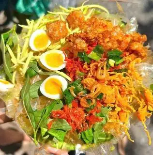 Hình ảnh Bánh tráng trộn tóp mỡ