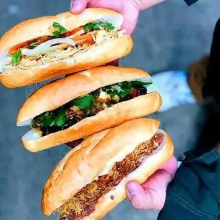 Hình ảnh Bánh mỳ giò chả ruốc 