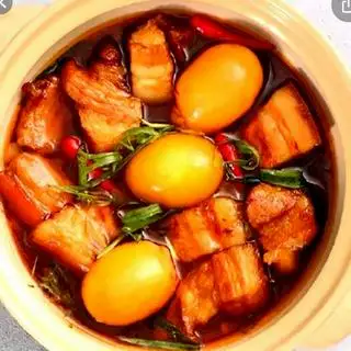 Hình ảnh Cơm thịt kho đậu hũ + trứng
