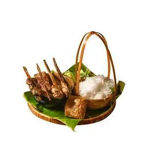 Hình ảnh Bún chả đặc biệt nem cua bể