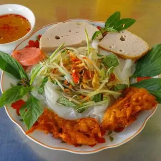 Bánh ướt - 33.000 ₫ tại Bún Riêu Cua, Bánh Cuốn & Bánh Ướt Quán Ngon - Lạc Long Quân