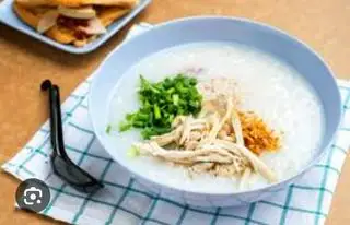 cháo gà xé, thịt bằm  - 39.000 ₫ tại Quán Ghiền - Cháo Hải Sản & Hột Vịt Lộn - Nguyễn Lâm