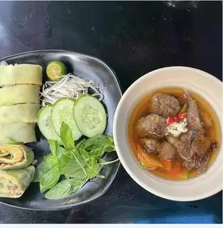 Bánh cuốn trứng chả nướng - 40.000 ₫ tại Quán Cối Đá - Bánh Cuốn Nóng & Bún Chả Hà Nội - Lê Thị Hồng