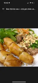 Bún thịt bò xào+ chả giò nhân cá hồi  - 70.000 ₫ tại Bún Thái & Cơm Văn Phòng Nhà Nàng SA - Nguyễn Bình