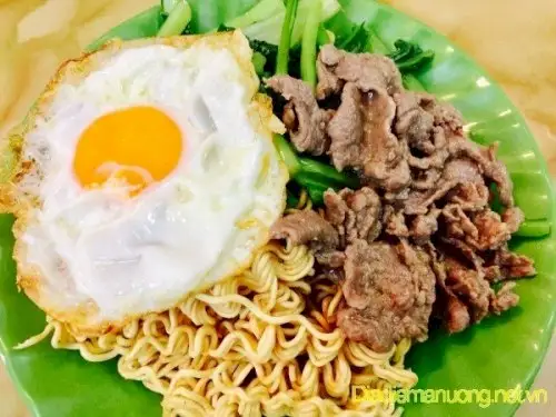 Hình ảnh mì xào bò trứng