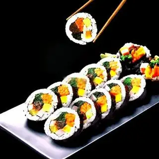 김밥 .Cơm cuộn thịt bò - 150.000 ₫ tại Quán Ăn Hàn Quốc - Nguyễn Thị Minh Khai
