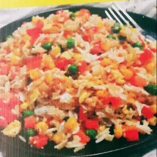 Hình ảnh cơm rang thập cẩm+ trứng ốp