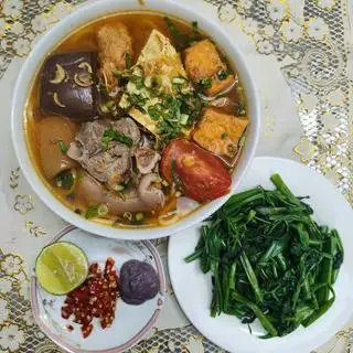 Canh bún cua xương nạc - 68.250 ₫ tại Quán Cô Út - Bún Riêu & Bún Thịt Nướng - Trương Đăng Quế
