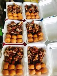 Hình ảnh giò heo muối rút xương chiên  size (3-4người ăn)