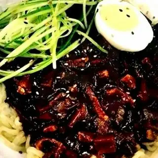 짜장면 . Mì tương đen Hàn Quốc+mon ăn phụ - 180.000 ₫ tại Quán Ăn Hàn Quốc - Nguyễn Thị Minh Khai