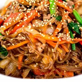 잡채 . Miến xào Hàn Quốc - nhỏ+món ăn phụ - 120.000 ₫ tại Quán Ăn Hàn Quốc - Nguyễn Thị Minh Khai