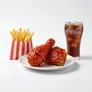 Hình ảnh 2 gà sốt - 1 khoai tây - 1 Coca